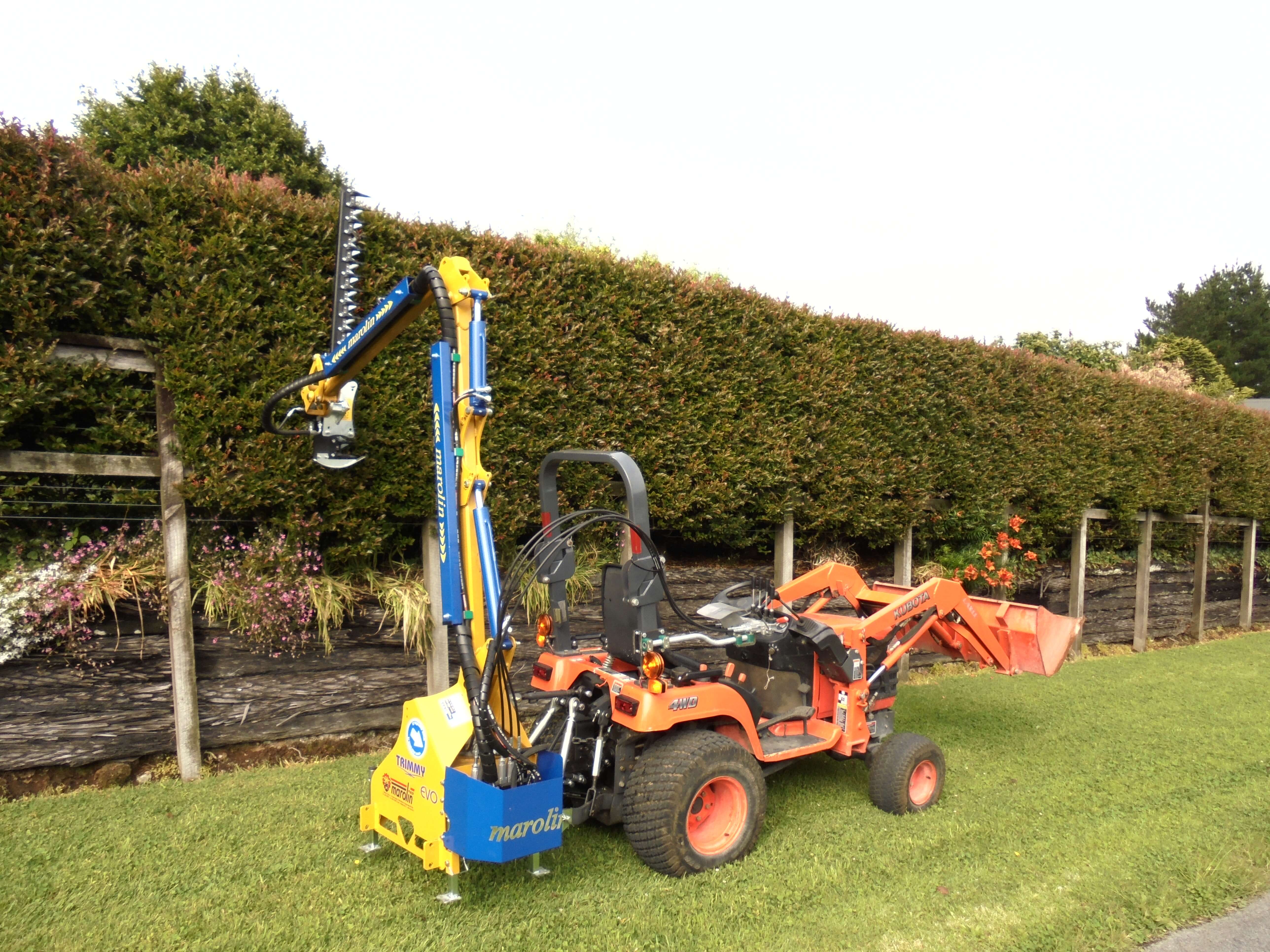 Hedge trimmer for on sale kubota tractor